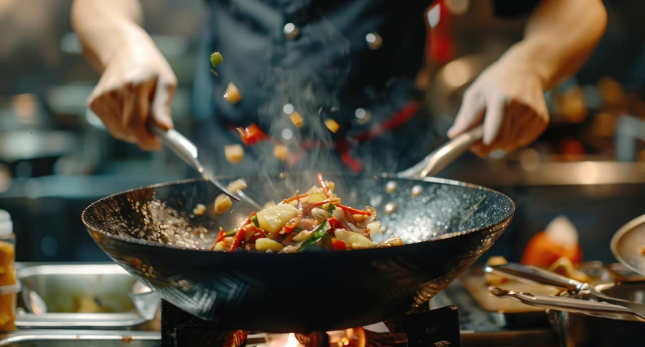 Czy_wiesz_ze_-_Jak_prawidlowo_wypalic_wok_-_Azjanatalerzu.pl_-_1300_x_700_1