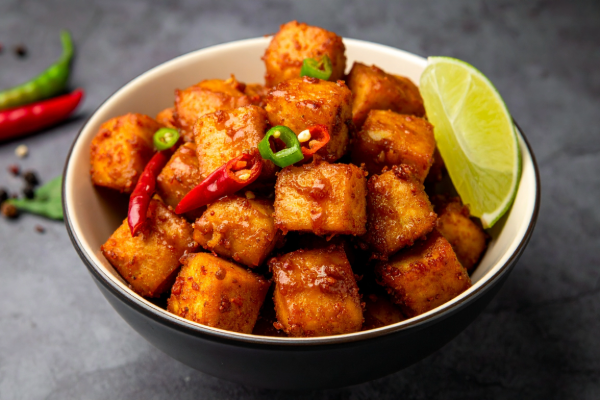  Przepis_-_Tempeh_Goreng_w_sosie_sweet_chilli_-_Azjanatalerzu.pl_-_600_x_400