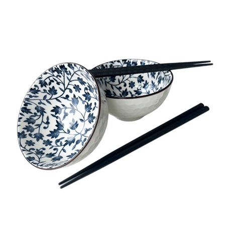 Zestaw misek z pałeczkami z motywem niebieskich kwiatków