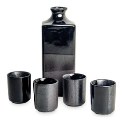 Zestaw do sake czarny (karafka+4 czarki)