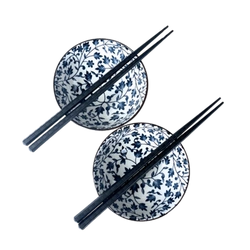 Zestaw misek z pałeczkami z motywem niebieskich kwiatków